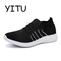 YITU для мужчин легкий Спортивная обувь дышащие черные кроссовки спортивная человек открытый удобная спортивная обувь Training обувь