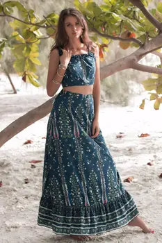 

Spring and Summer 2019 Bohemian Fashion Short Top Suspender + Half-length Skirt Two-piece Set Back Lace Shoulder Belt