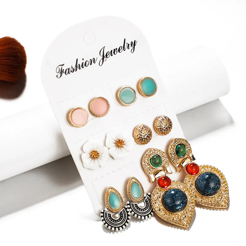 9927789955_1746764967