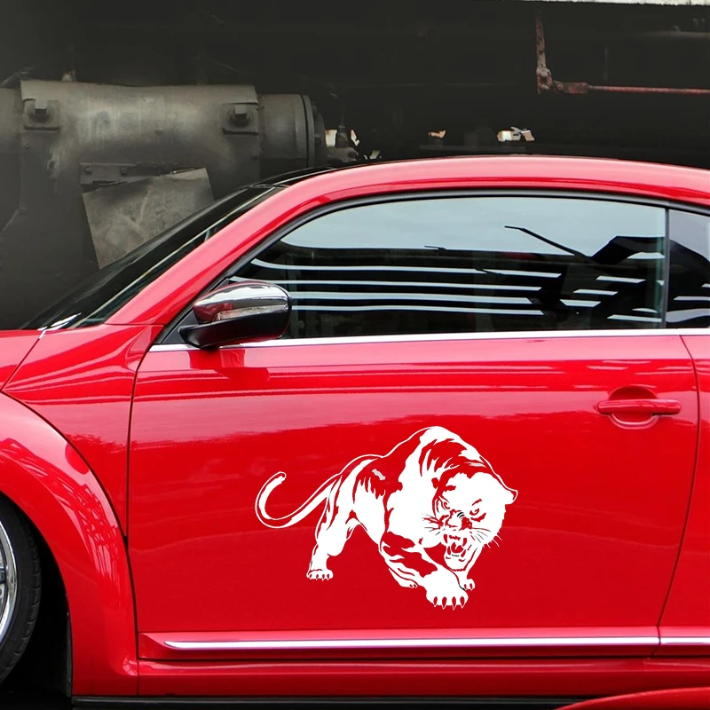 19.5*13.6CM Fiery Wild Panther Hunting Car Body Decal Car Stickers Motorcycle Decorations Black/White
