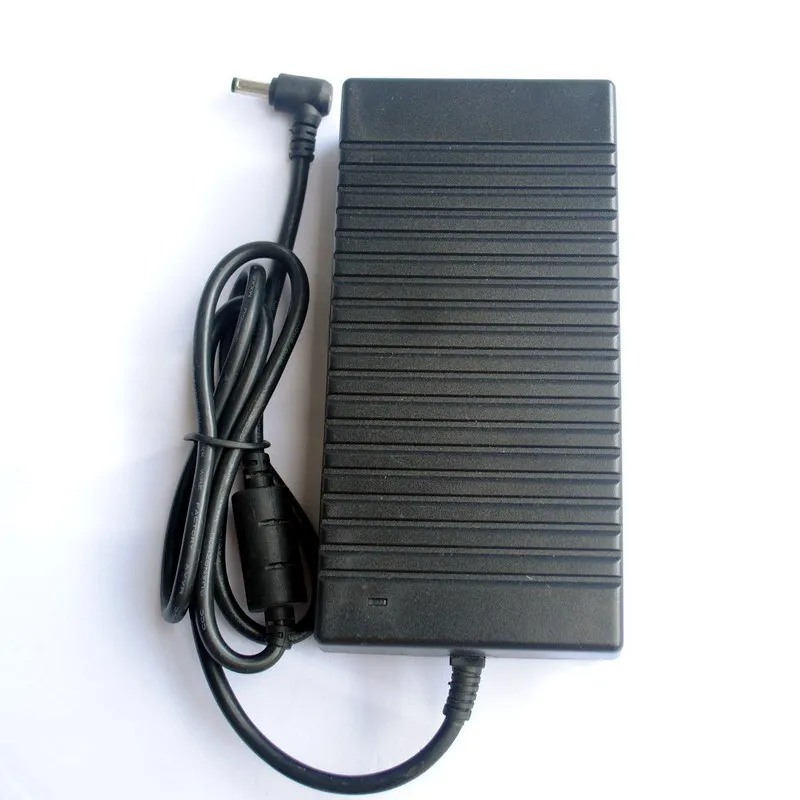

12V/12.5A/150W Switch mode LED power adaptor,AC100-240V input