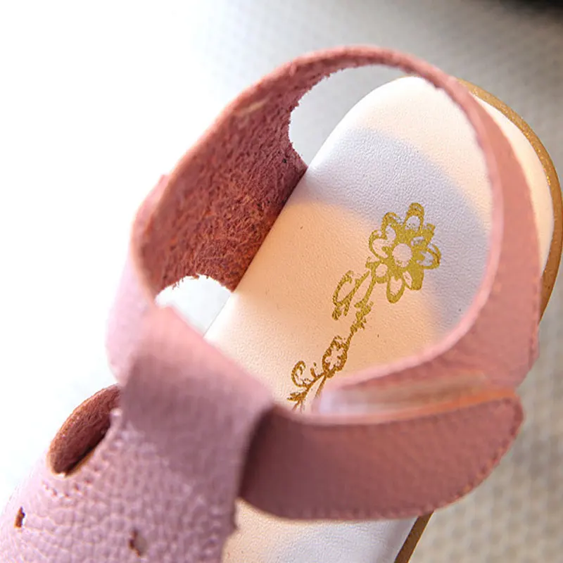 Лидер продаж детские сандалии для девочек платье для малышей, девочек летние туфли женские туфли из мягкой кожи для детей; милое платье для девочек с цветочным рисунком; женские туфли на CSH313