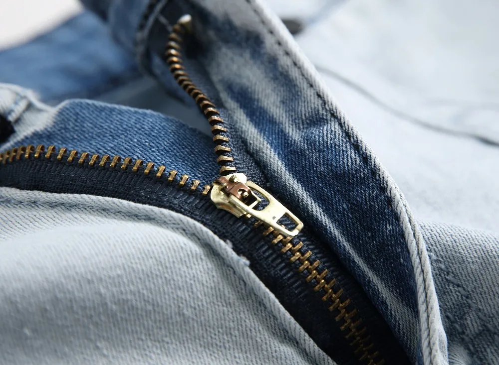 Мода 2019 Осень Зима Европа дизайн стиральная джинсовая плиссированные раза хлопок светло голубой тонкий рваные разрушенные мужские
