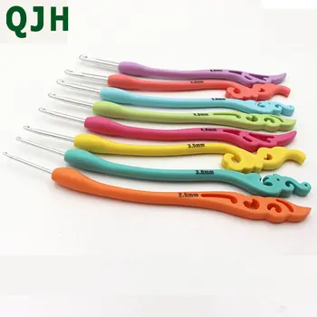 

8 pieces [2.5MM-6.0MM] pins candy Retro Style Plastic crochet hook kits Knitting needles Aluminum Crafts Sewing Weaving tools