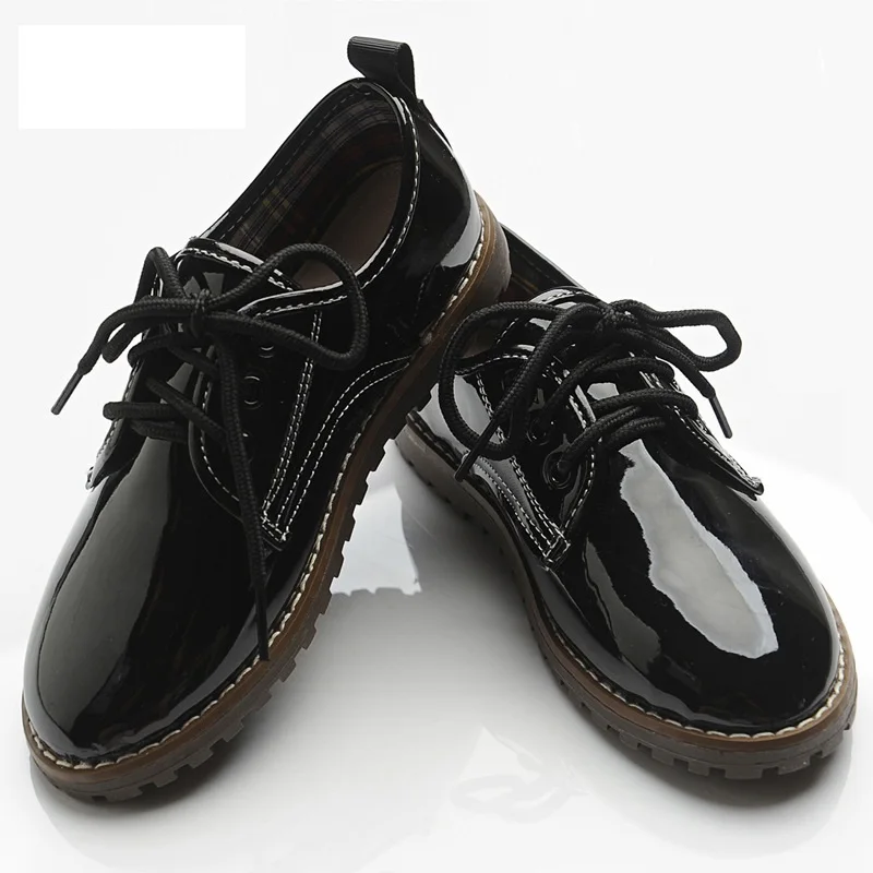 Лидер продаж года; сезон весна-осень; повседневная детская кожаная обувь черного и белого цвета для мальчиков; модные модельные туфли на шнуровке для мальчиков; Студенческая обувь
