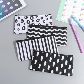 

1PCS 19*9.5cm Black&White Wavy Stripes Canvas Cosmetic Cases 4 Styles