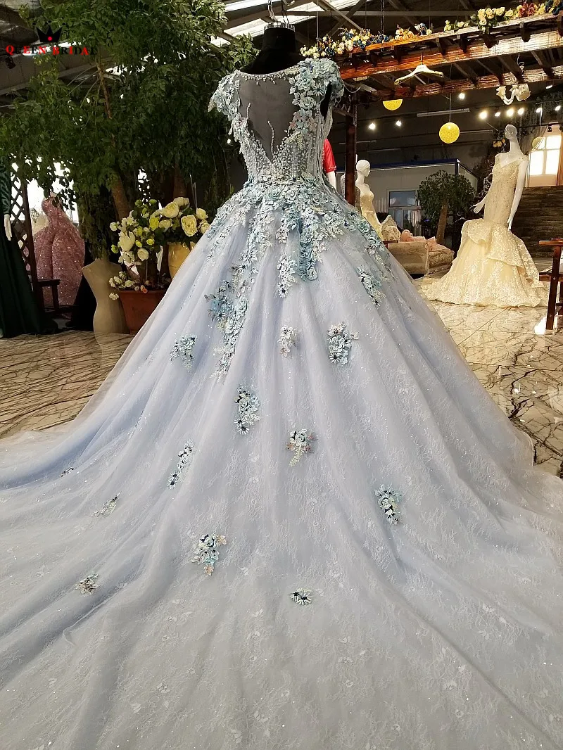 Бальное платье из пышного тюля с цветами бальные платья аппликацией Роскошные