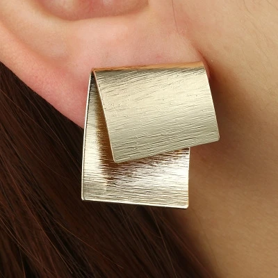 

HuaTang Gold Color Exaggerated Stud Earring Geometric Irregular Earrings for Women Fashion Jewelry Gift for Party 6013