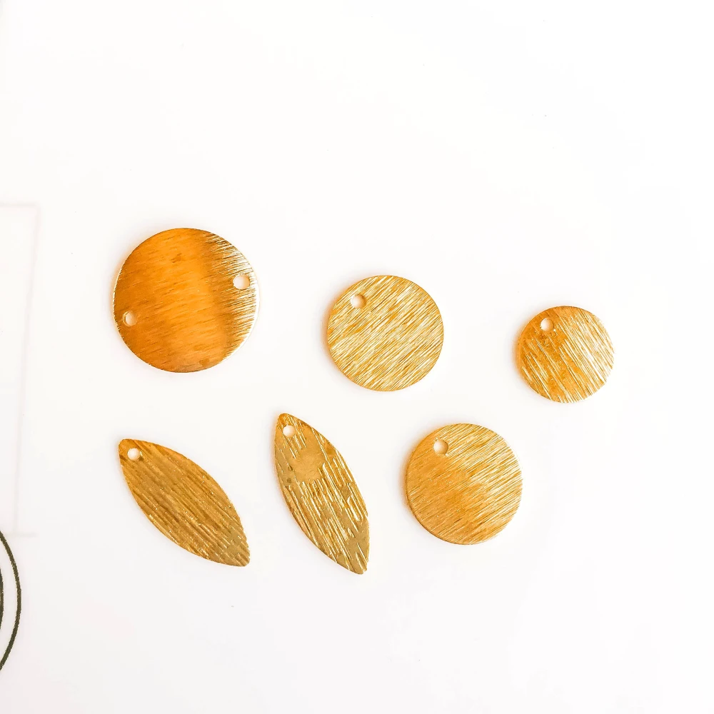 ZEROUP Round Oval Shape Gold Plated Streak Pendant Accessories Earring Necklace Charms Supplies for Jewelry Diy Material 6pcs Jewelry Findings