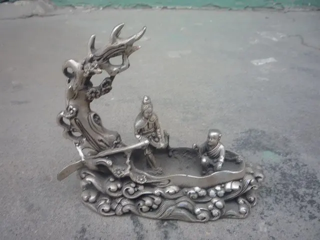 

Old QingDynasty Silver Carving----mother and son boating, wonderful Design, best collection&adornment,free shipping