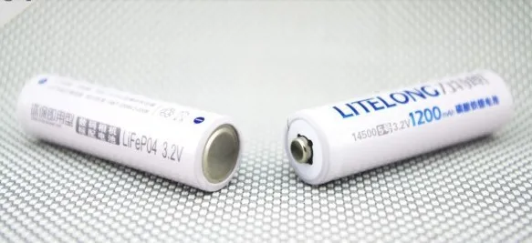 4 шт LiFePO батарея 3,2 v 1200mah 3,2 v 14500 аккумуляторная батарея+ зарядное устройство
