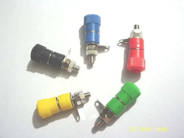 imágenes para 100 unids x 5 Color Encuadernación Altavoz Mensaje 4mm Banana Plug imágenes para 100 unids x 5 Color Encuadernación Altavoz Mensaje 4mm Banana Plug