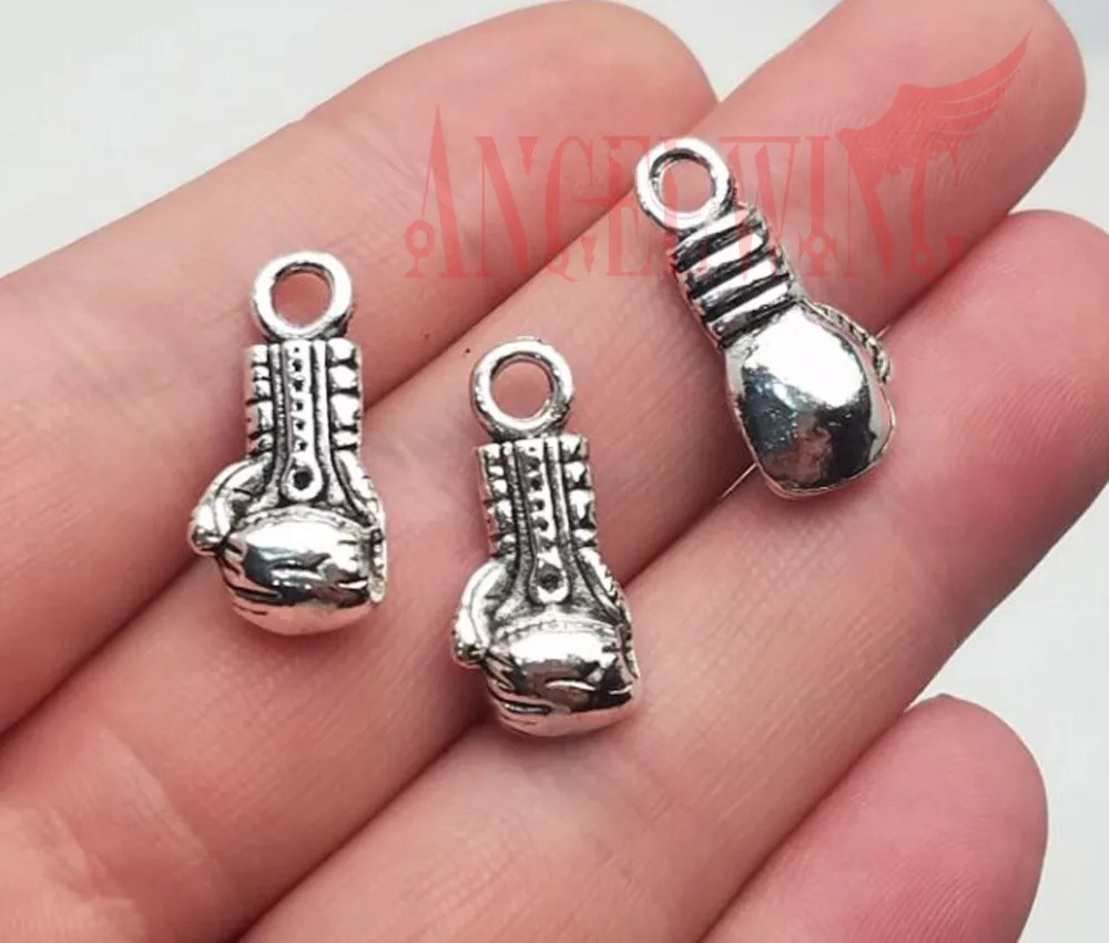 

15pcs/lot--22x11x7mm, Boxing glove chams, Antique silver plated 3D Boxing glove charms,DIY supplies ,Jewelry accessories