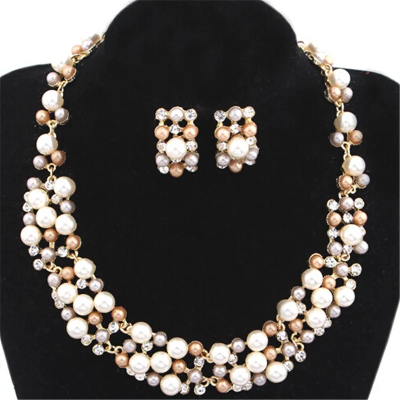 

Hot Sale Pure Elegant Fashion Alloy Necklace For Women Temperament Joker Simulated Pearl Necklace Set For Wedding Jewelry