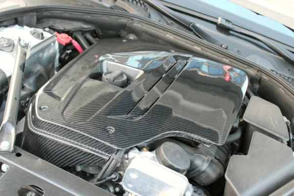 Углеродного волокна для крышки двигателя автомобиля внутренней отделки для BMW F10 528i 535i 550i 2011-2013