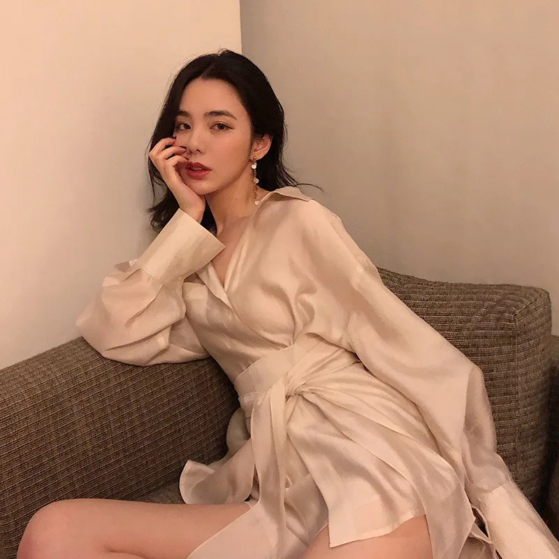 

Internet Celebrity Same Blouse Spring 2019 New Long-sleeved Blouse with Shorts Two-piece Suit Single Breasted Two Piece Set