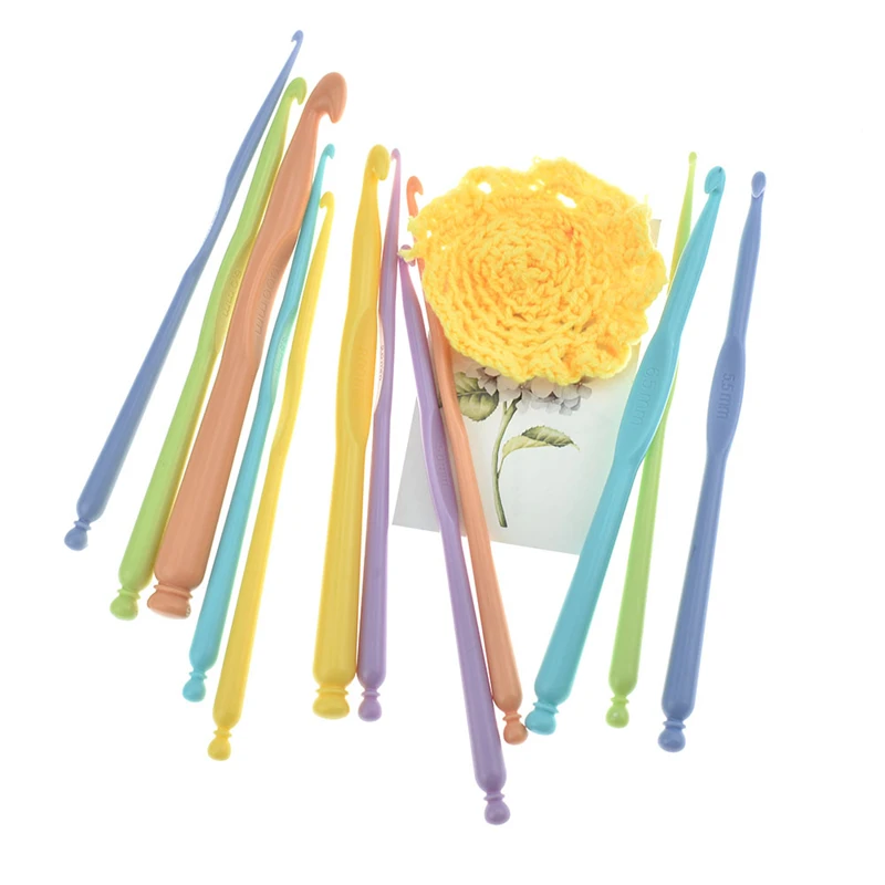 

Hand-knitted Needles Crochet 12 Pieces Multi Color Crochet Hooks Kit Needles Handles Knitting Needles Crochet Set CH004