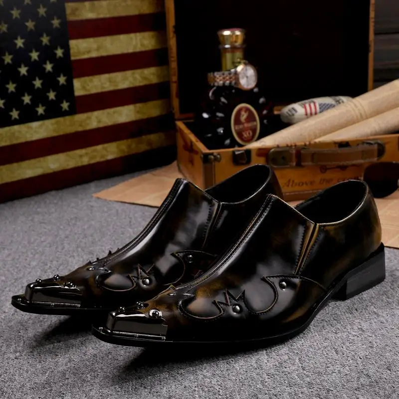 

High Quality Metal Toe Men Dress Shoes Slip On Oxford Shoes Rivets Wedding Shoes Patent Leather Shoes