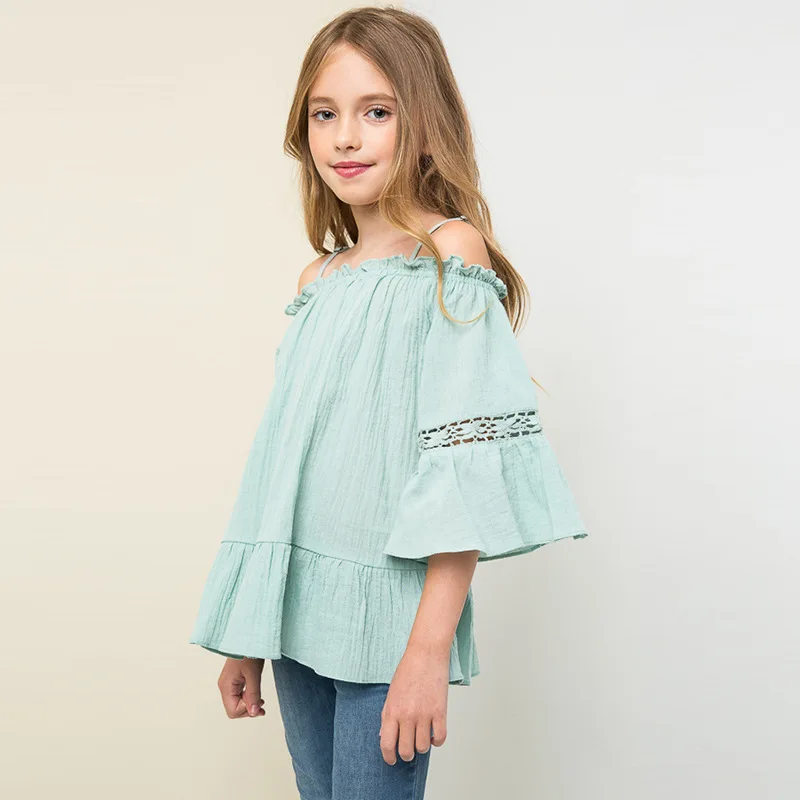 It's free shipping made easy Shop the latest range of women's off the shoulder tops online at THE ICONIC. Find the perfect off shoulder tops today! Free and fast delivery available to Australia and New Zealand.