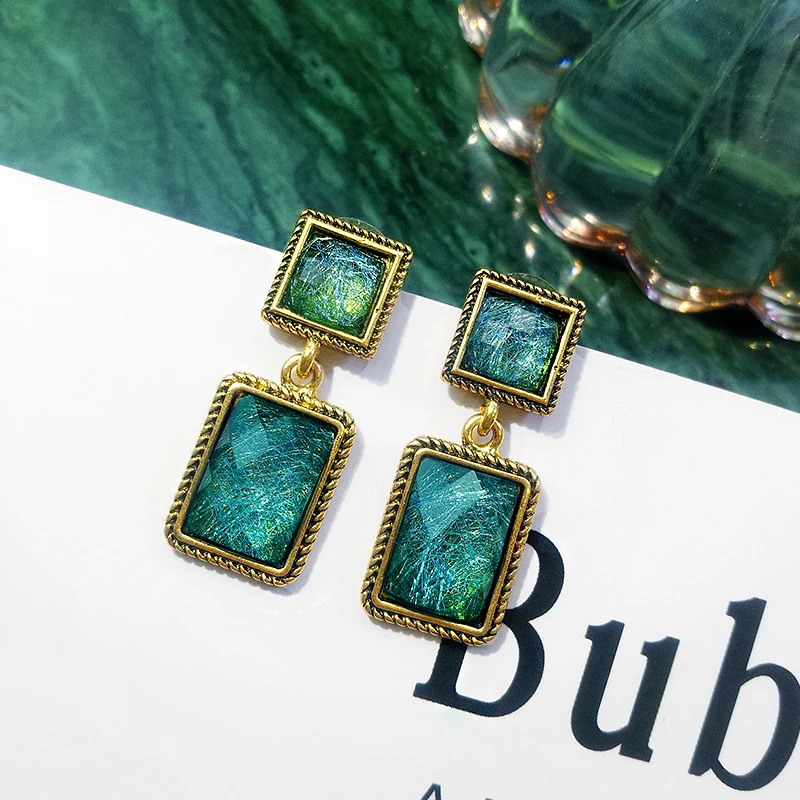 

2019 New Arrival Acrylic Trendy Geometric Women Dangle Earrings Retro Green Rectangular Earrings For Women Drops Earrings