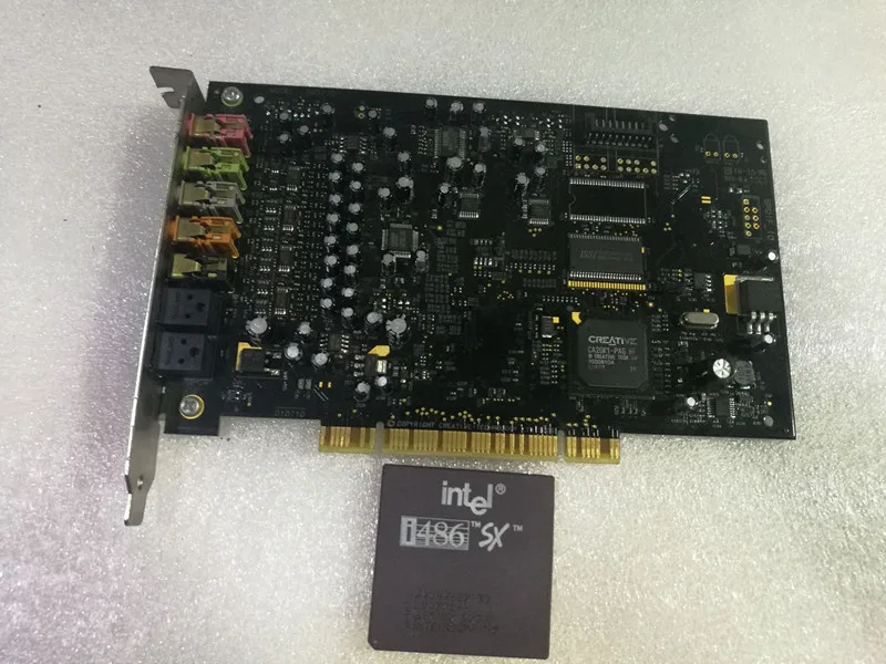 

Innovation X-FI SB0770 Listening to the game movie 7.1 Fiber sound card