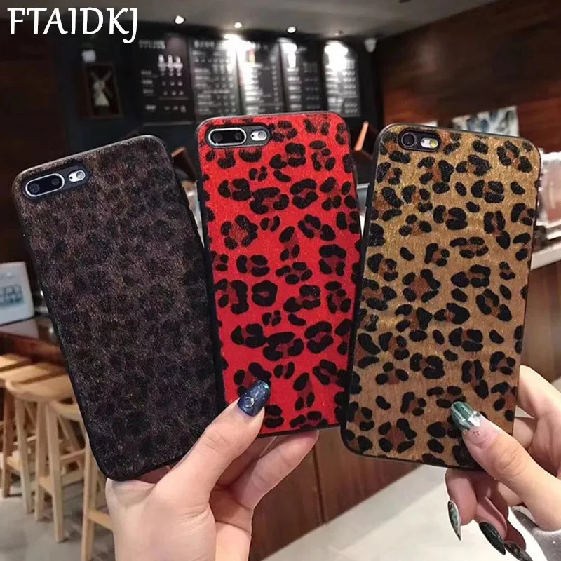 

FTAIDKJ For iPhone XS Max XR X Fashion Leopard Print Fluff Phone Case For iPhone 7 6 6S 8 Plus Warm Winter Plush Soft Cover Capa