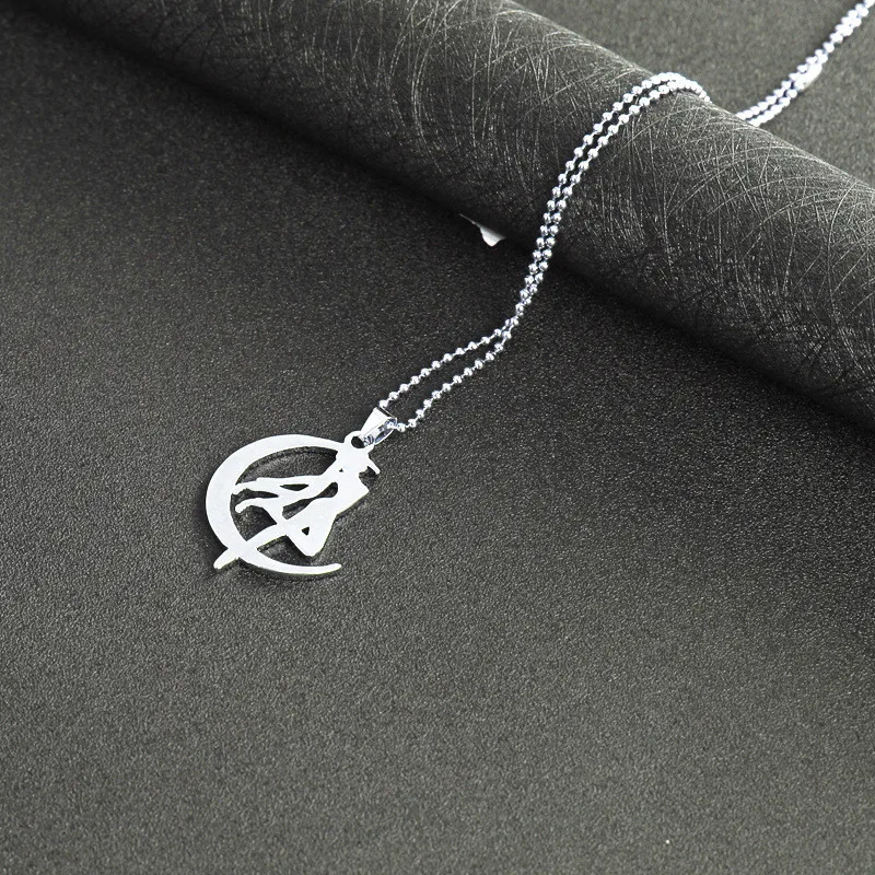 

Anime peripheral sailor moon pendant sweater chain accessories