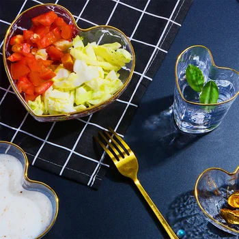 

Creative heart-shaped Phnom Penh hammer pattern transparent glass salad bowl ins love glass bowl fruit bowl gold side tableware