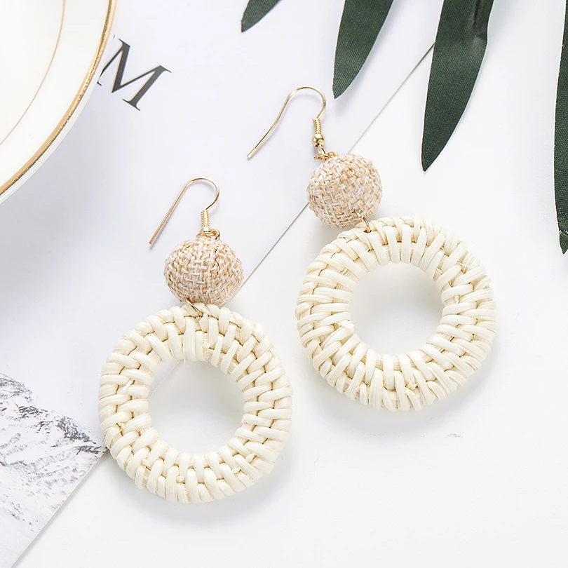 

Bohemian Round Straw Woven Dangle Chandelier Earrings For Women Geometric Exaggerate Big Round Pendant Statement Earring Hot