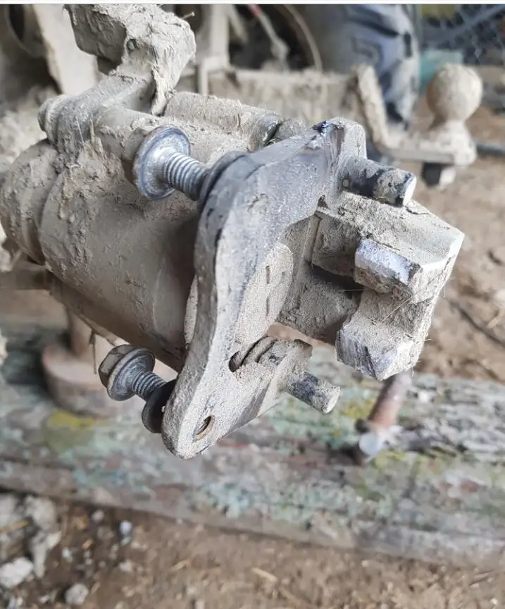 

REAR LEFT BRAKE CALIPER OF CF500UTV/F500UU code is 7030-085500 AND MAGNETO STATOR 8 COIL POLE GY6