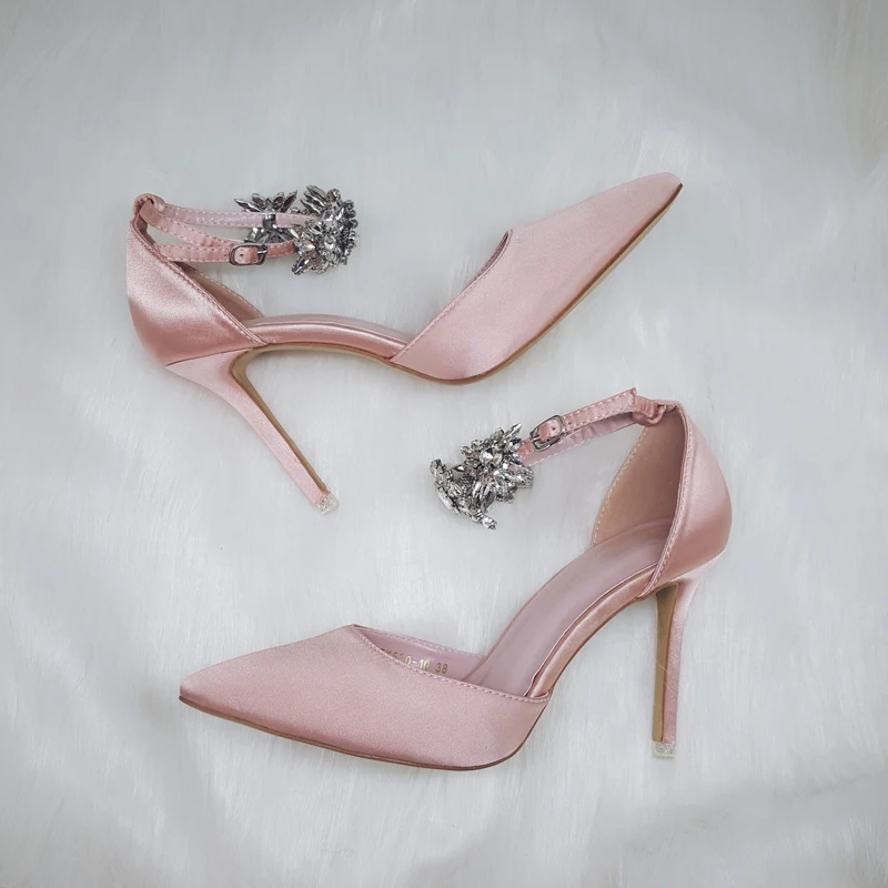 Элегантные женские туфли-лодочки на высоком каблуке со стразами; шелковые свадебные туфли с острым носком; женские вечерние туфли с пряжкой и ремешком со стразами; женская обувь; SWB0025