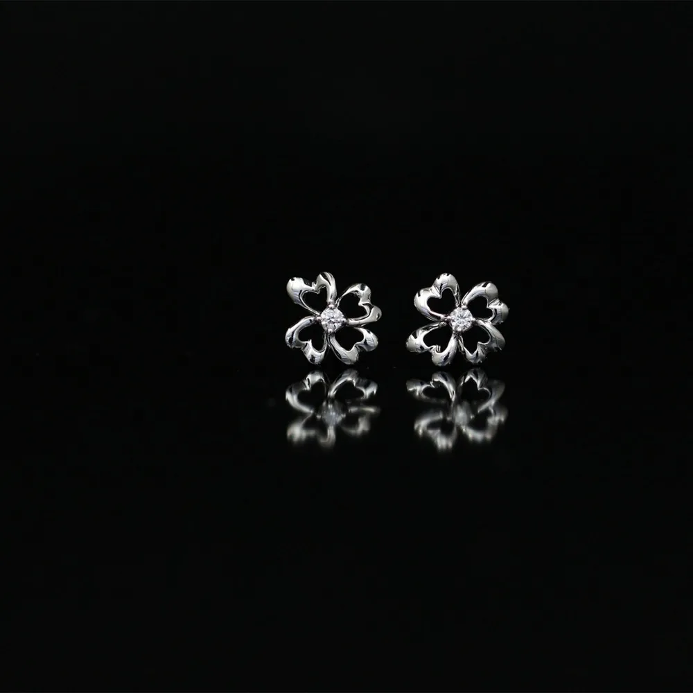 

LASAMERO 0.048CT Round Cut Natural Diamond Cluster Earrings 18K White Gold Diamond Halo Stud Earrings Fine Jewelry Earring Studs