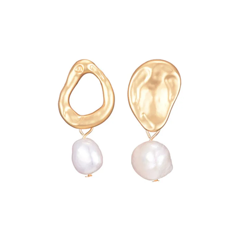 

aesthetic asymmetric earrings metal geometry pearl earrings The new fashion women's delicate earrings decorative gifts wholesale