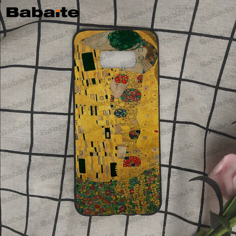 Kiss by Gustav Klimt Design