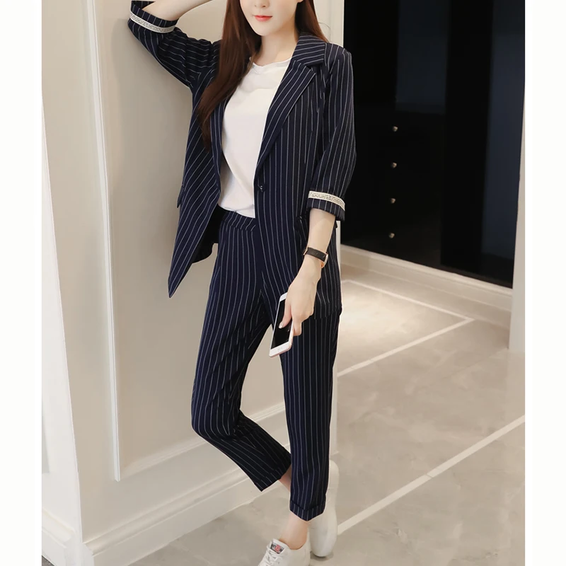 

Two-piece suit slim waist stripes Printing half sleeve Blazer cropped pants suit Korean Style Ins fashion female suits
