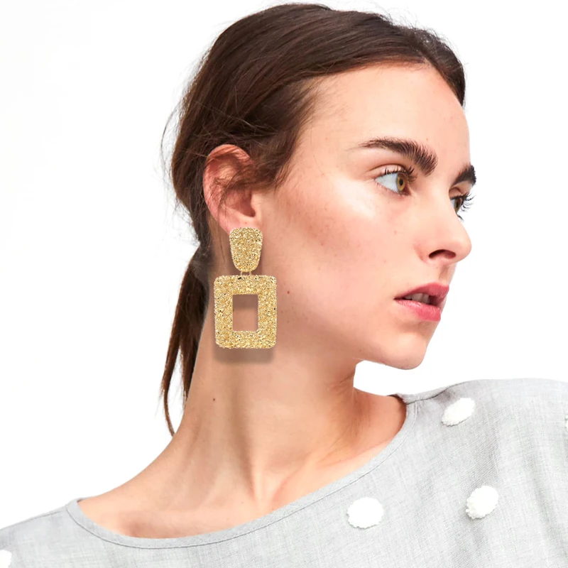 

Vodeshanliwen ZA Fashion Square Metal Sculpture Flower Big Earrings For Women 2019 New Repousse Vintage Drop Dangle Earrings
