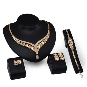 

Hot Sales Nigerian Wedding African Beads Jewelry Sets Dubai Gold Jewelry Sets Costume Romantic Design Free Gift Box