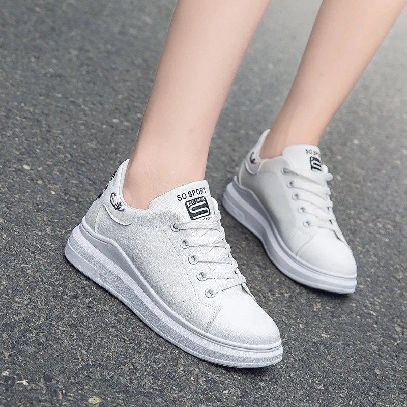 

Women Vulcanized Shoes PU Flat Shoes Lace-Up Sneakers Print Flower Ladies Platform Fashion Casual Outdoor Travel Shoes Female