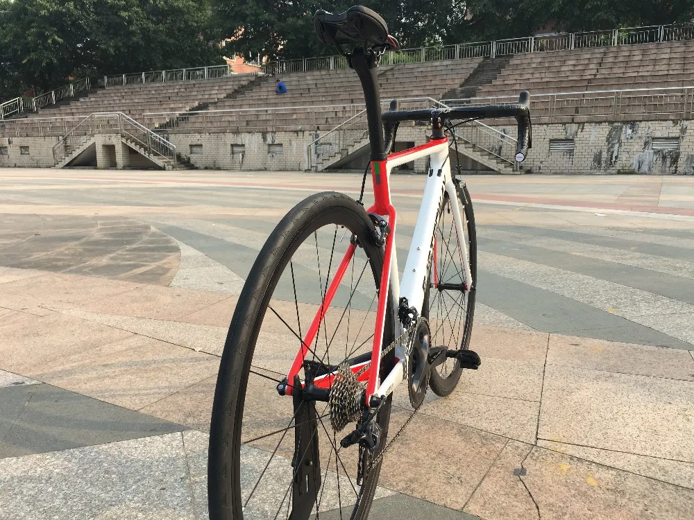 Perfect 700C carbon Road Complete Bike 22 Speed 105 5800 Groupset TAIWAN brand light blue sky FASTERWAY CLASSIC D brake 49/52/54/56/58 80 Perfect 700C carbon Road Complete Bike 22 Speed 105 5800 Groupset TAIWAN brand light blue sky FASTERWAY CLASSIC D brake 49/52/54/56/58 80