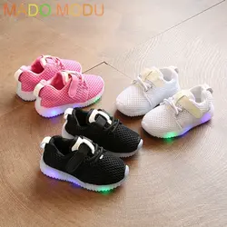 Детская обувь со светом 2018 Новинка Модные светодиодный обувь для детей световой светящиеся кроссовки для маленьких мальчиков девочек