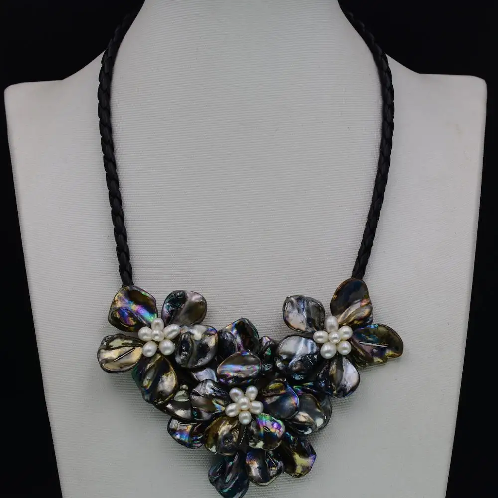

Most Popluar White Freshwater Pearl Black Baroque Shell Flower Choker Necklace For Women Ethnic Necklace