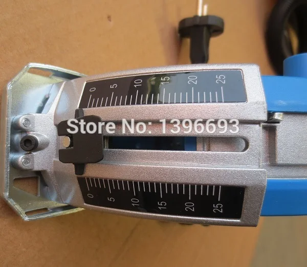 A16ECDC68A1F49031CD4F26FA1C74127