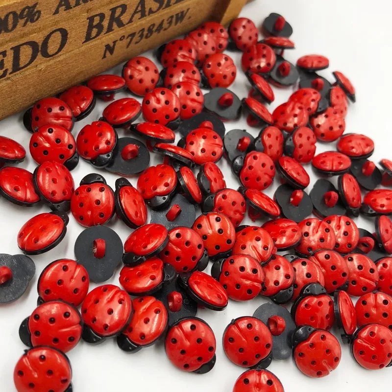 10/50/100Pcs Plastic Ladybug Plastic Buttons Kid's Sewing Crafts PT64
