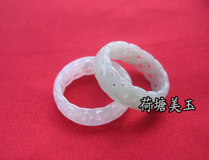 

2pc Hot sale new Style >>>>>Natural A cargo Jadeite jadeite hollow ring ring male and female models