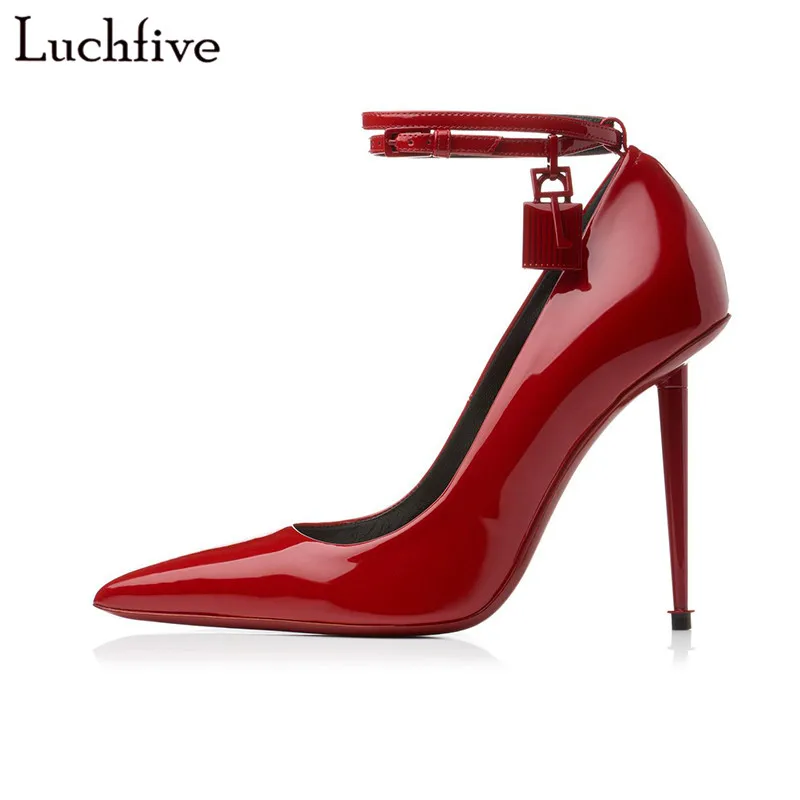 

Luchfive Lock Key Patent Cow Leather Pumps Women Sexy 12 cm High Heel Pointed Toe Stilettos Buckle Wedding Party Shoes Black Red