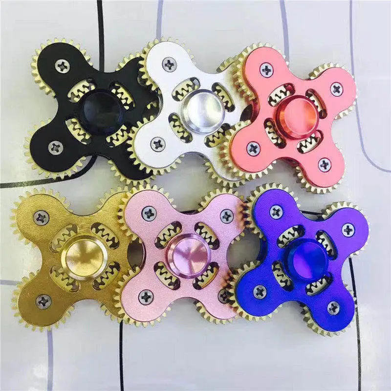 5 Cores Estilos Metal Fidget Girador Girador Da Liga De Alumínio Mão EDC Tri Longo Tempo de Rotação Spinner Para O TDAH/Presente Para O Autismo Kid