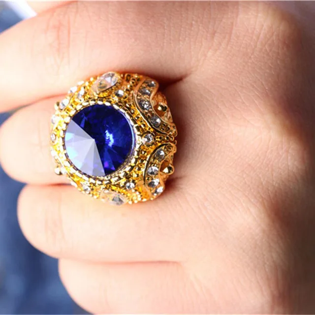 Luxury Big Artificial Jewelry Vintage Wedding Rings For Men Plating Gold Color Mosaic White Crystal New Fashion Accessories