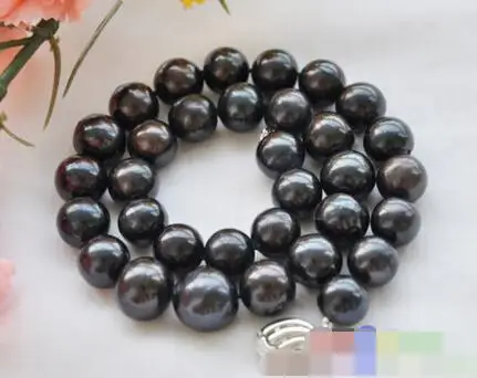 

3664 ROUND black freshwater cultured PEARL NECKLACE