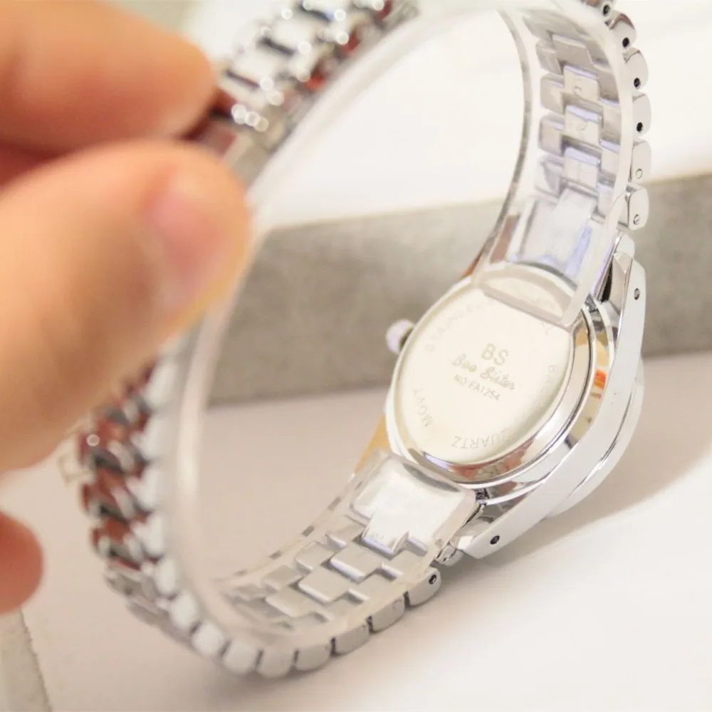 Роскошные женские часы от известного бренда Reloj модные дизайнерские золотистые
