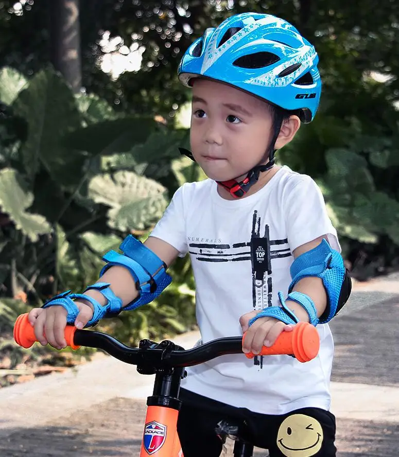 

Children's Protector Set Balancing Car Bicycle Skateboard Wheel Skating Protective Helmet Safety Cap Knee Protector Set